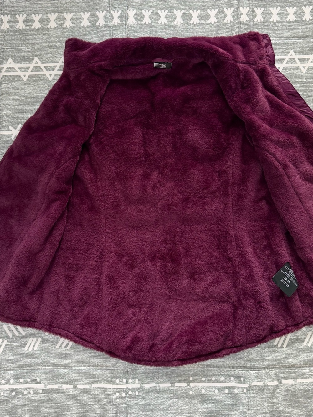 32 Degrees Heat Quilted Faux Fur-Lined Vest - Picture 5 of 10